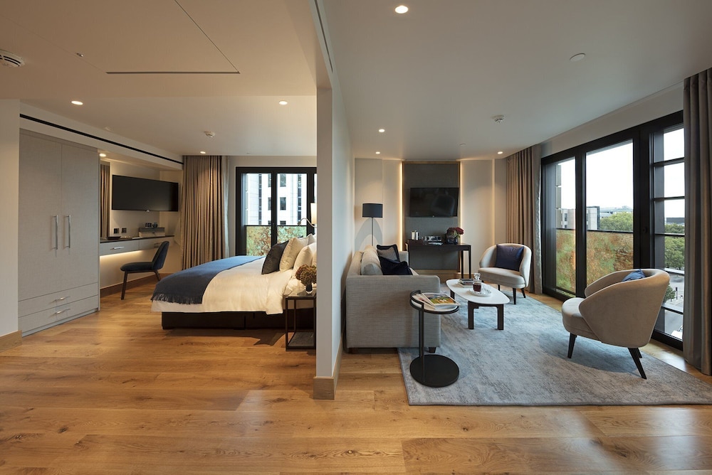 Signature Suite photo 3