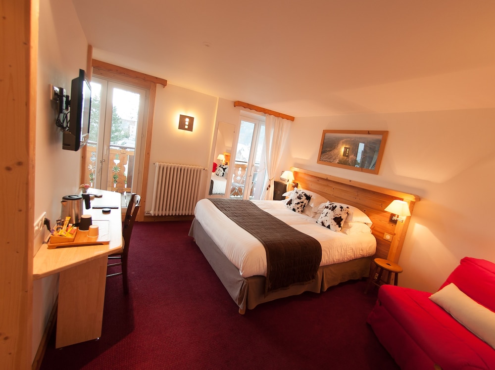 Exclusive Triple Room, Mountain View photo 2