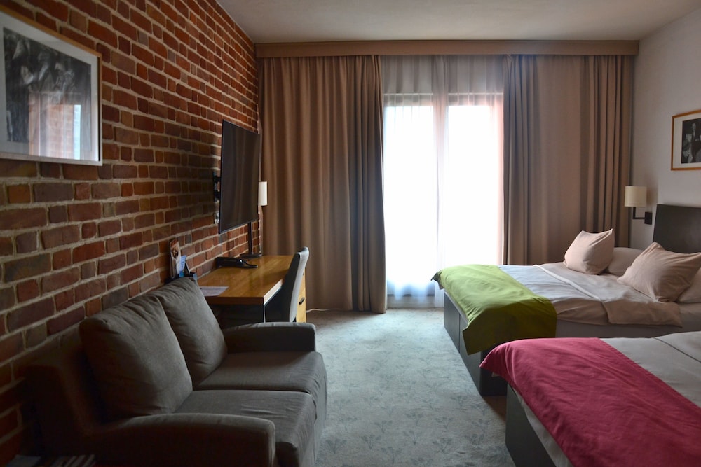 Classic Quadruple Room - Photo 1