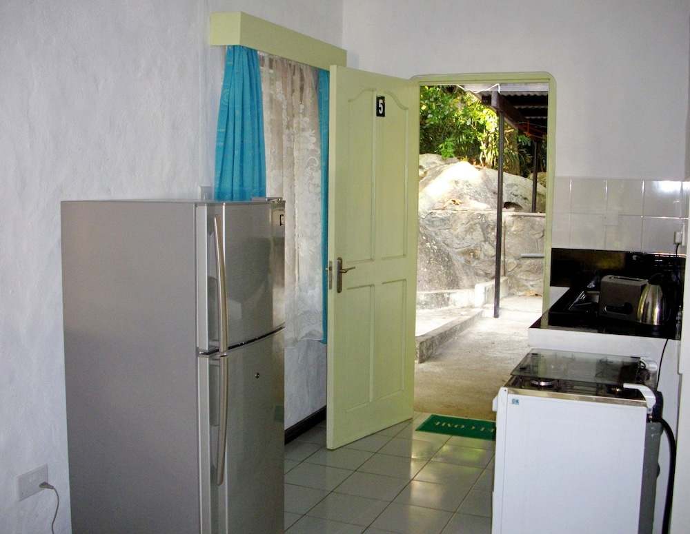 Studio, 1 Double Bed, Partial Sea View, Sea Facing