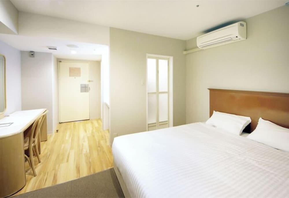 Smoking Double Room A