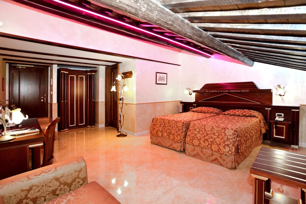 Classic Triple Room