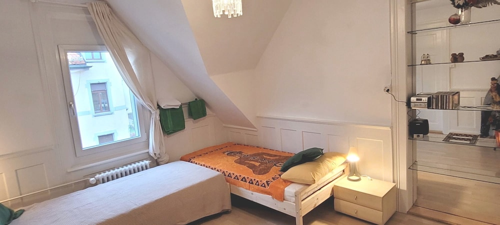 Classic Apartment, 2 Bedrooms, Non Smoking, Pets Allowed (no pets allowed) photo 2