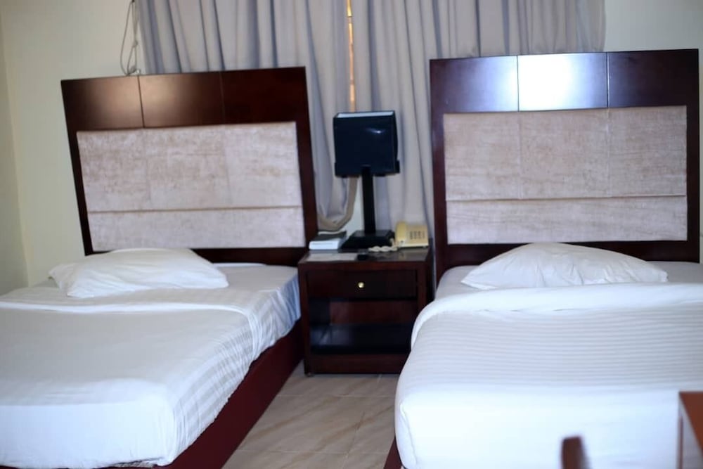 Executive Suite photo 2