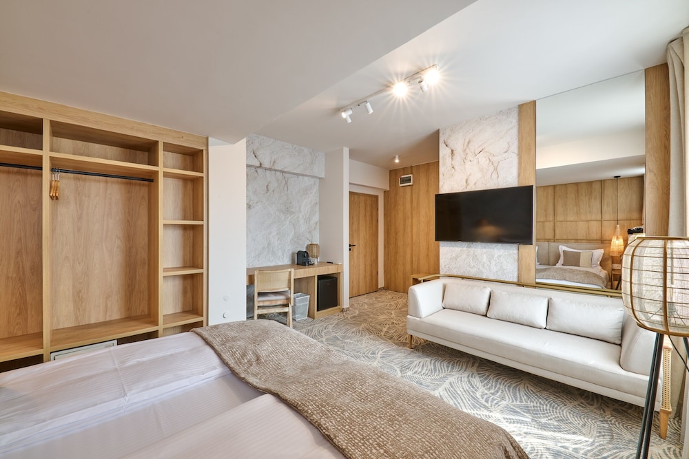 Luxury Double Room photo 3