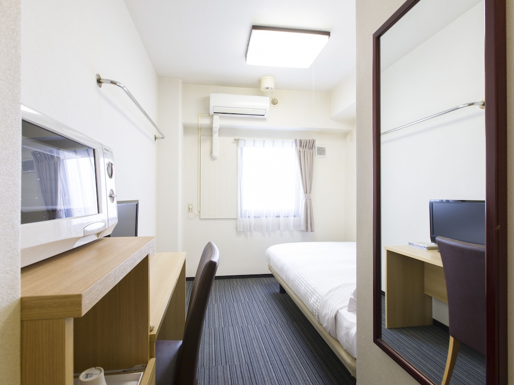 Economy Semi-Double room, Smoking (Cleaning is Optional with Additional Cost) photo 3