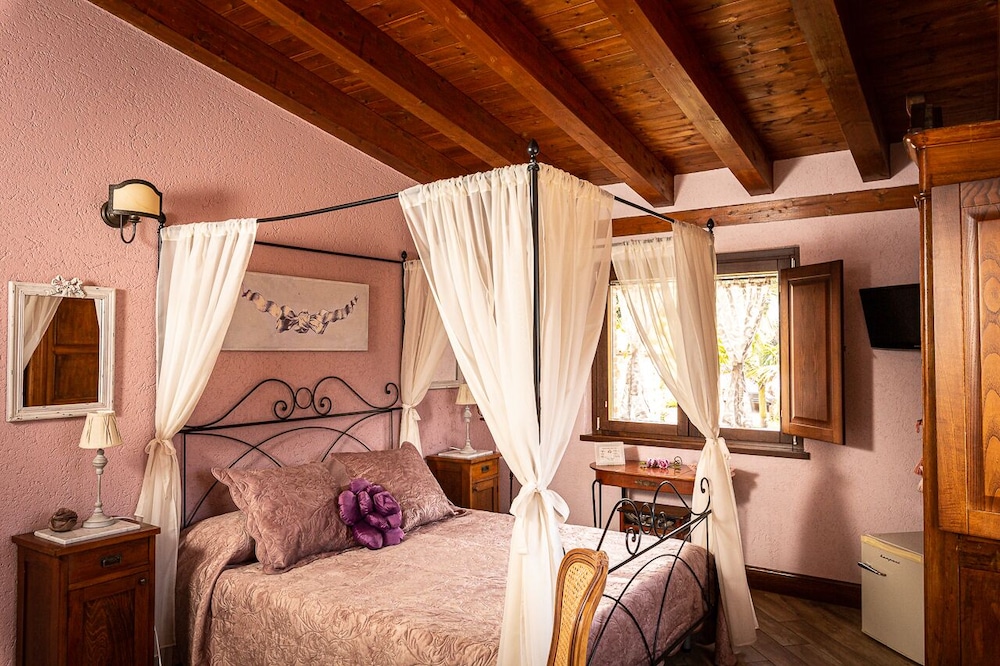 Deluxe Triple Room photo 1