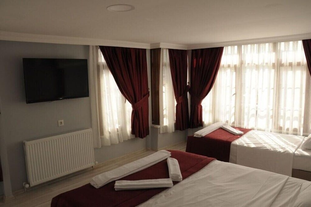 Family Quadruple Room photo 2