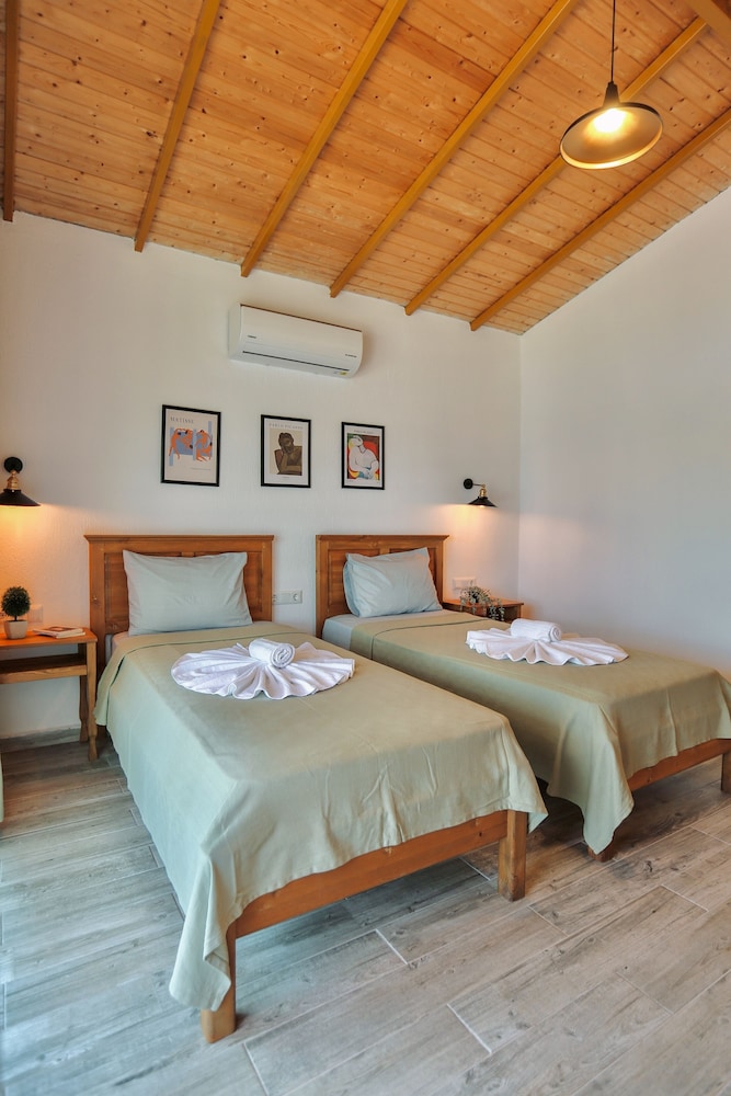 Superior Twin Room - Photo 7