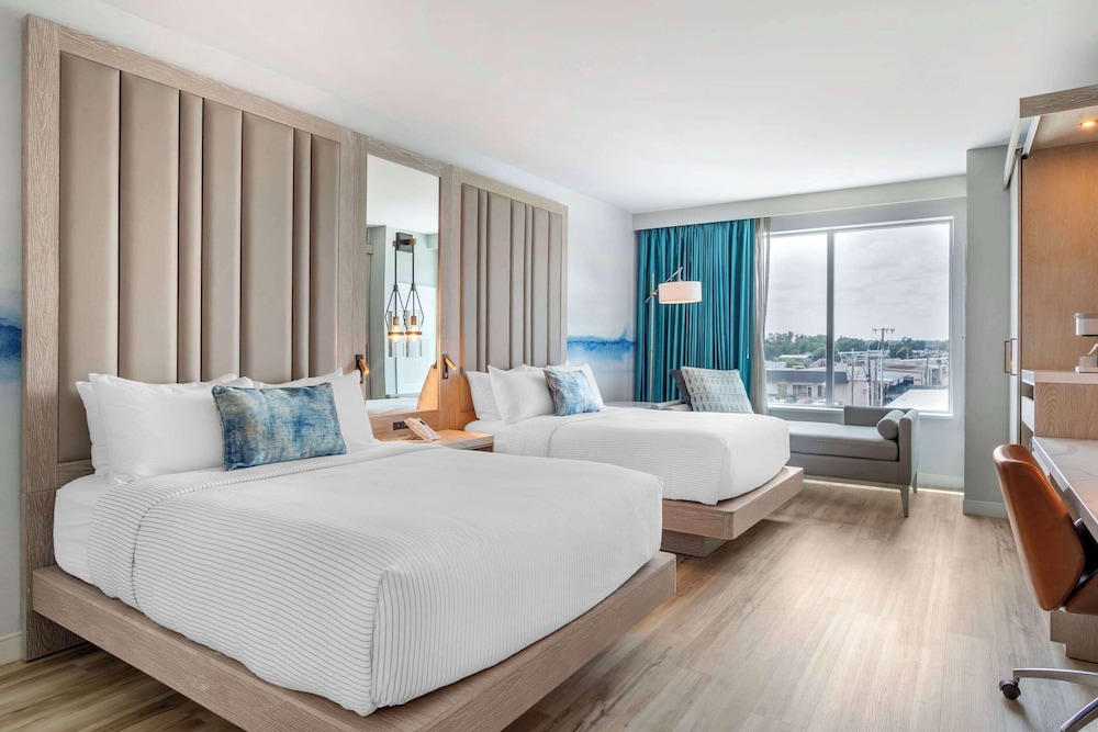 Standard Room, Multiple Beds, Non Smoking - Photo 1