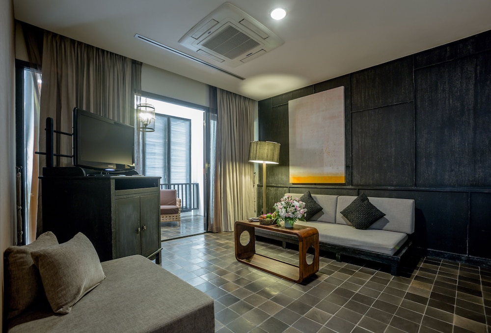Suite, City View (Elephant) - Photo 5