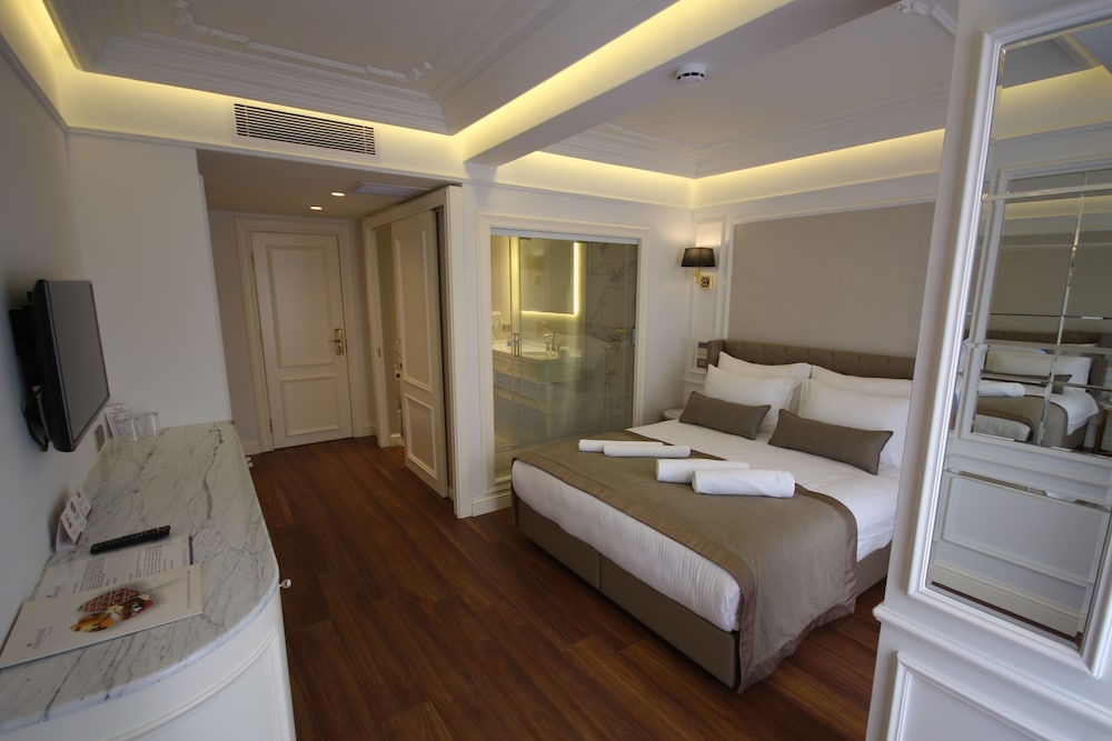 Superior Room photo 2
