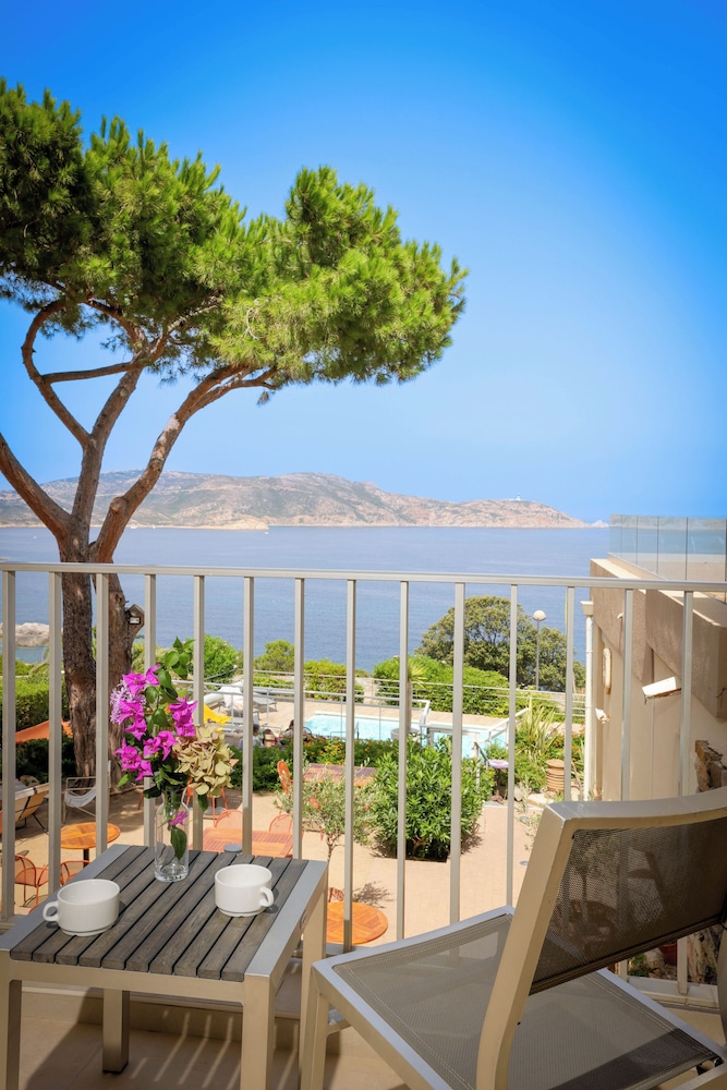 Panoramic Double Room, Balcony, Sea View - Photo 6
