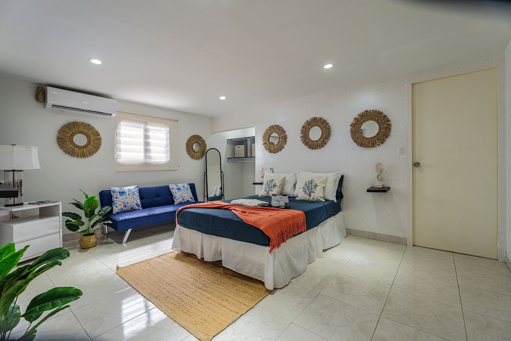 Basic Single Room, 1 Bedroom, Non Smoking photo 2