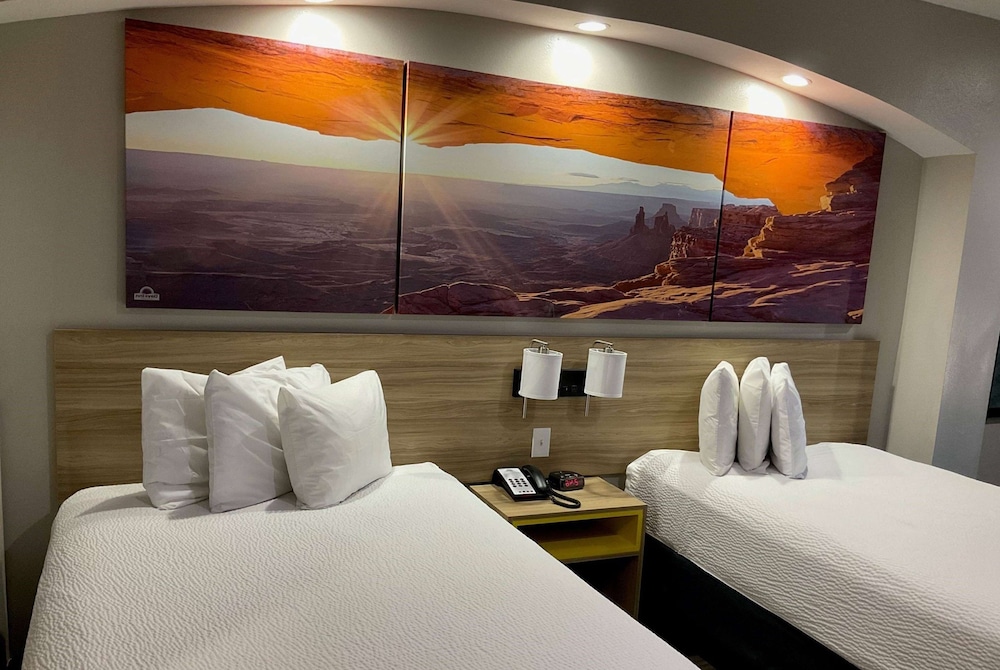 Efficiency, Double Room, 2 Double Beds - Photo 6