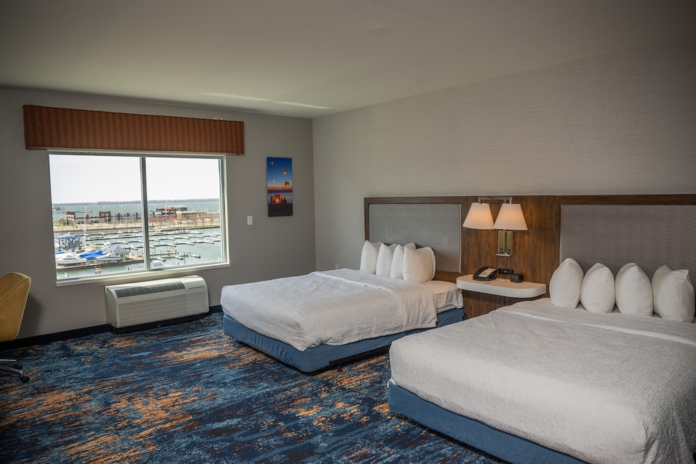 Studio, 2 Queen Beds, Non Smoking, Refrigerator & Microwave (Wet bar) photo 3