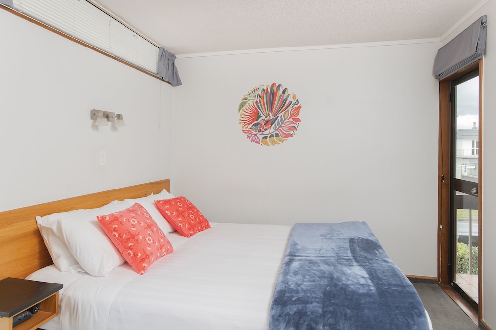 1 Bedroom Suite photo 2