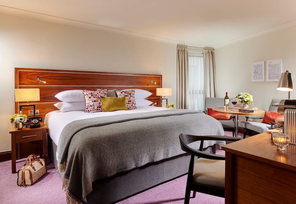 Signature King Room