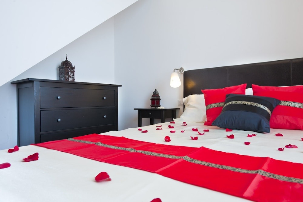 Apartment, 2 Bedrooms, Balcony, Sea View