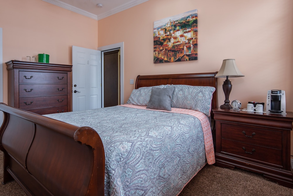 Standard Double Room, Private Bathroom (Room Six) photo 1