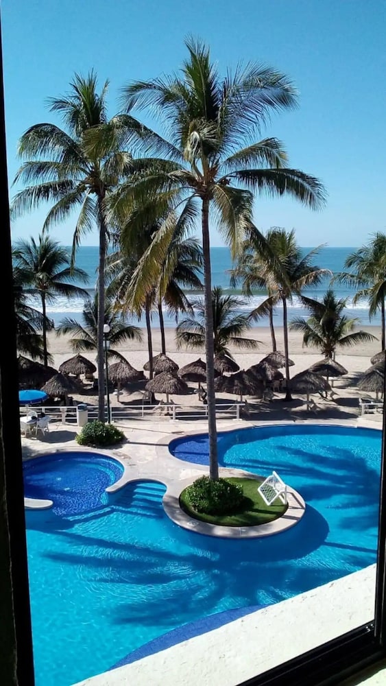 Family Condo photo 1