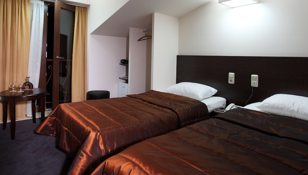Standard Twin Room, 1 Bedroom photo 3