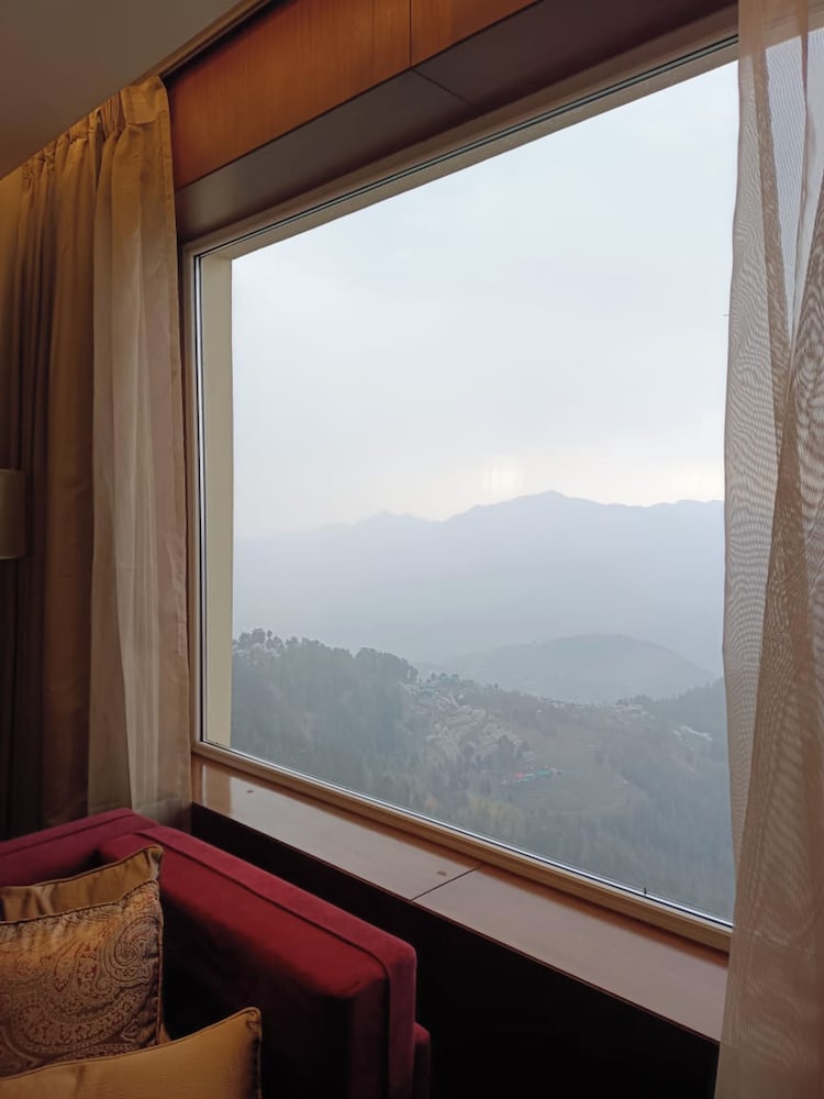 Deluxe Room (Valley View)