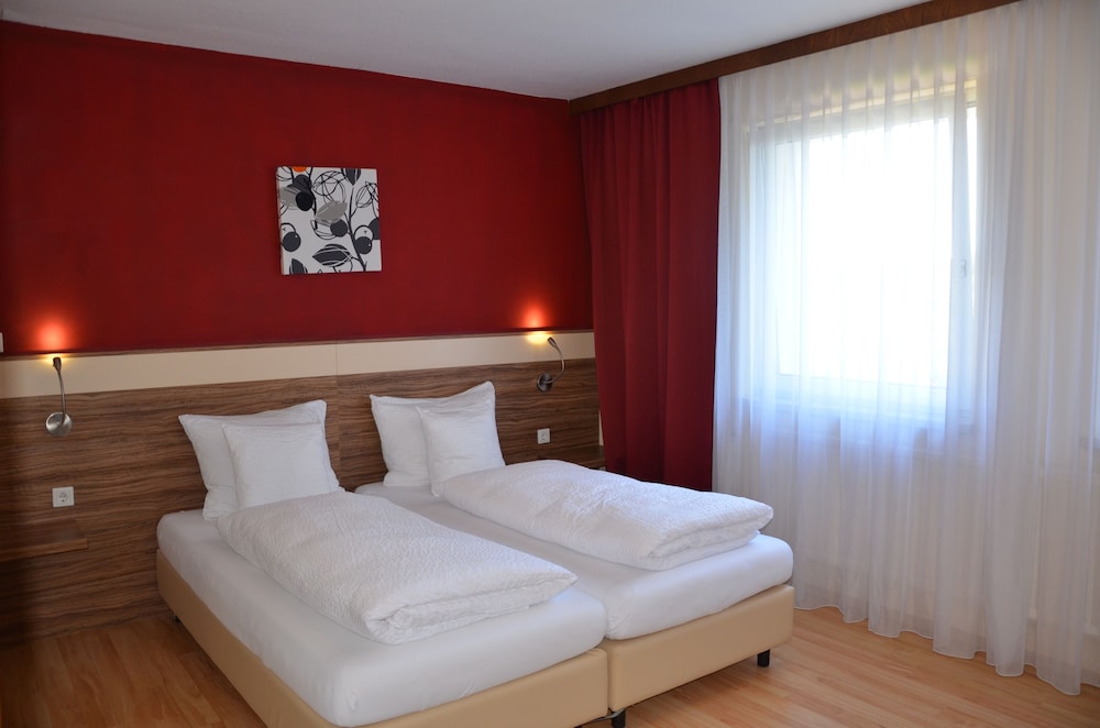 Double Room - Photo 5