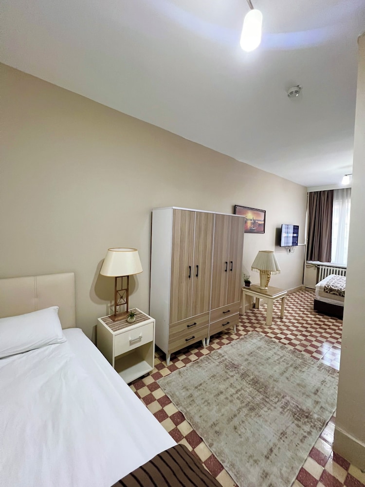 Standard Triple Room, Private Bathroom photo 1