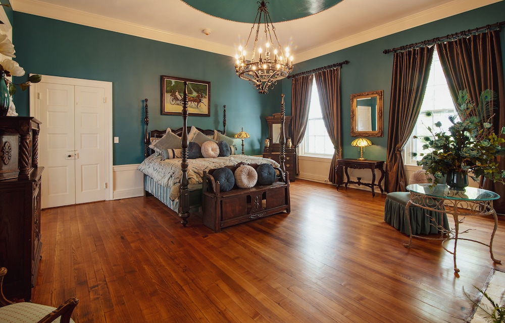 Mansion Turquoise Rm