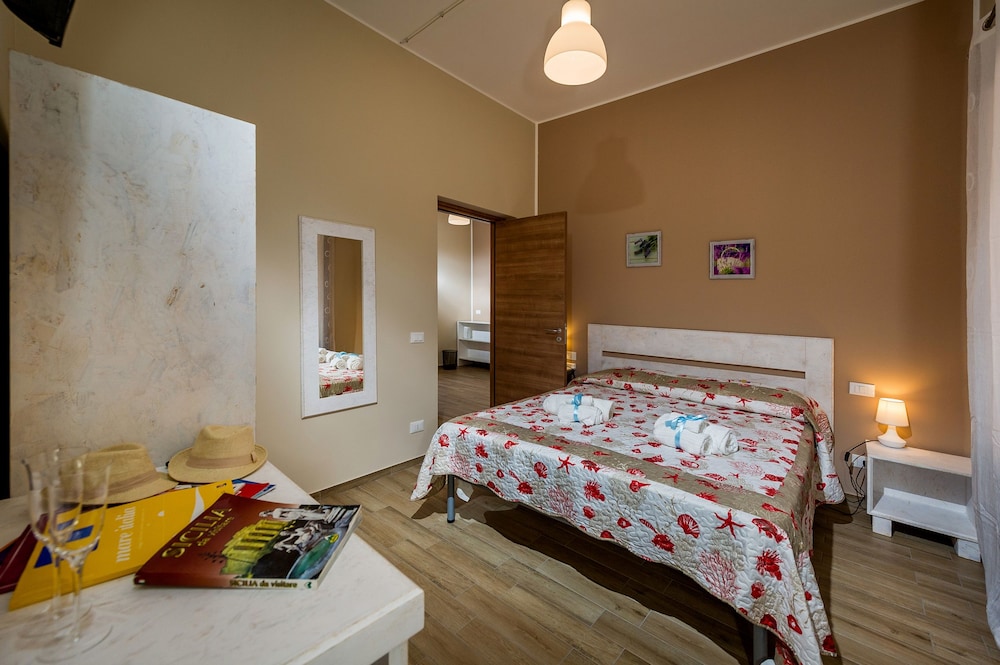 Deluxe Triple Room photo 3