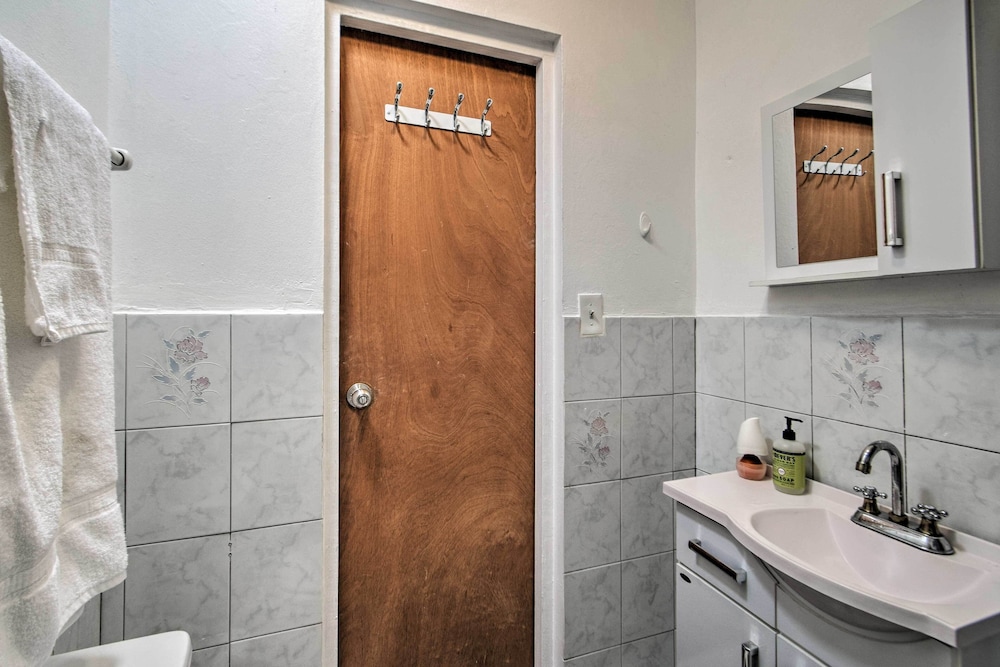 House (2 Bedrooms) photo 2