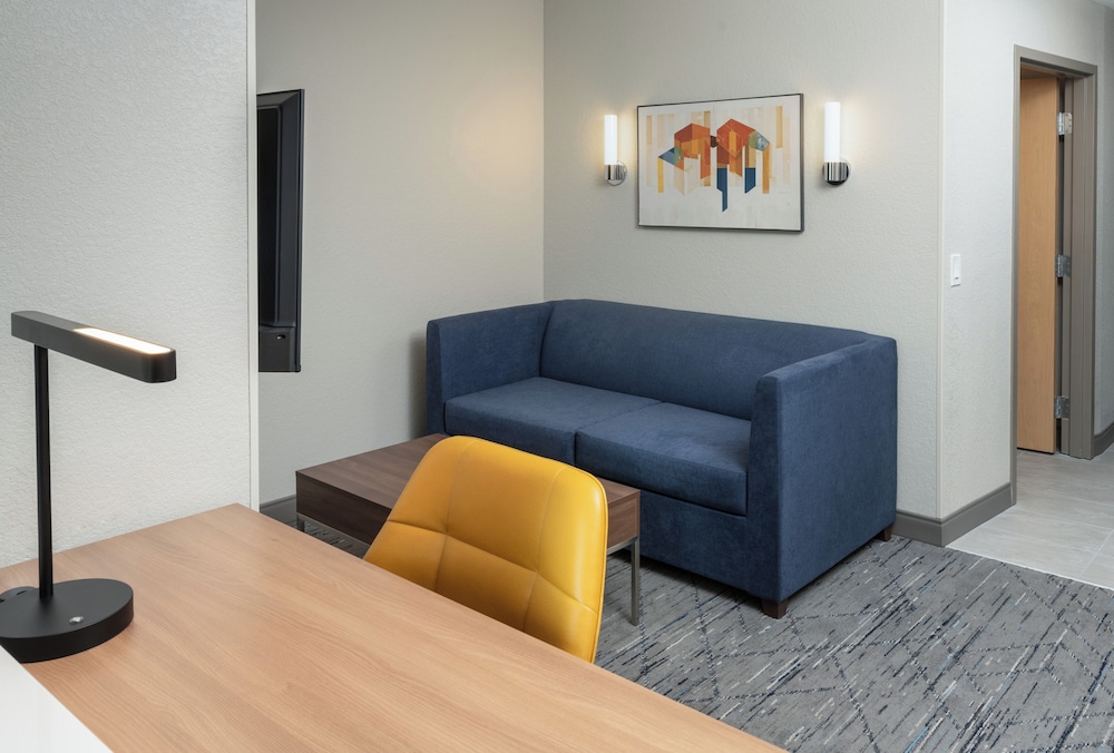 Suite, 1 Bedroom photo 2