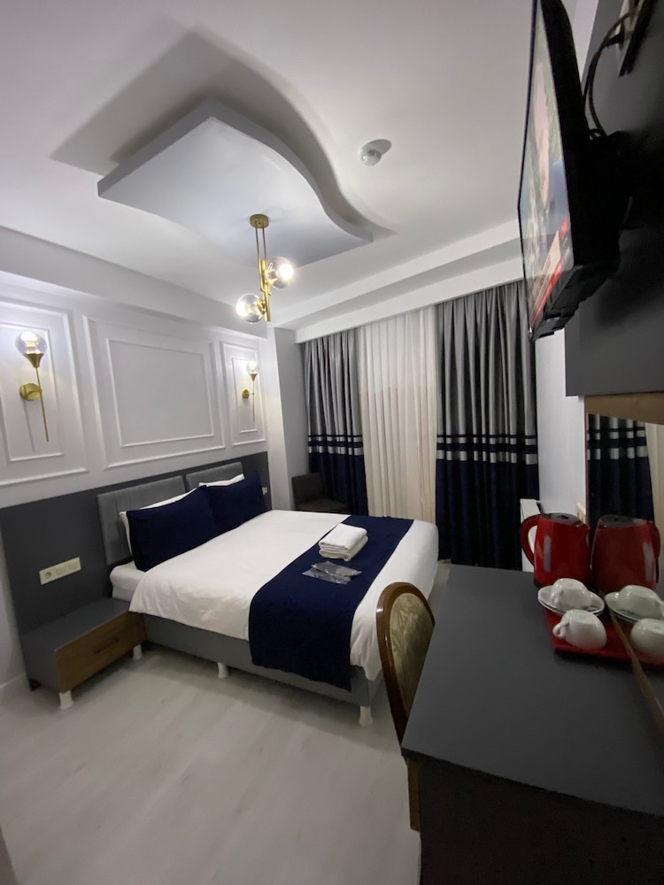 Economy Triple Room, 1 Bedroom, Non Smoking photo 1