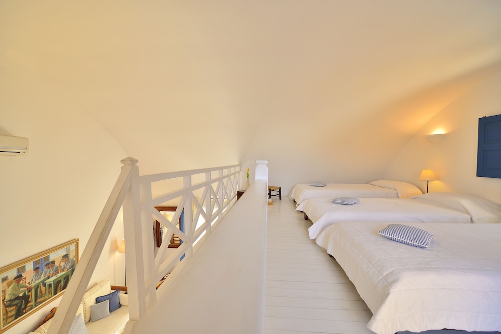 Luxury Duplex - Photo 13