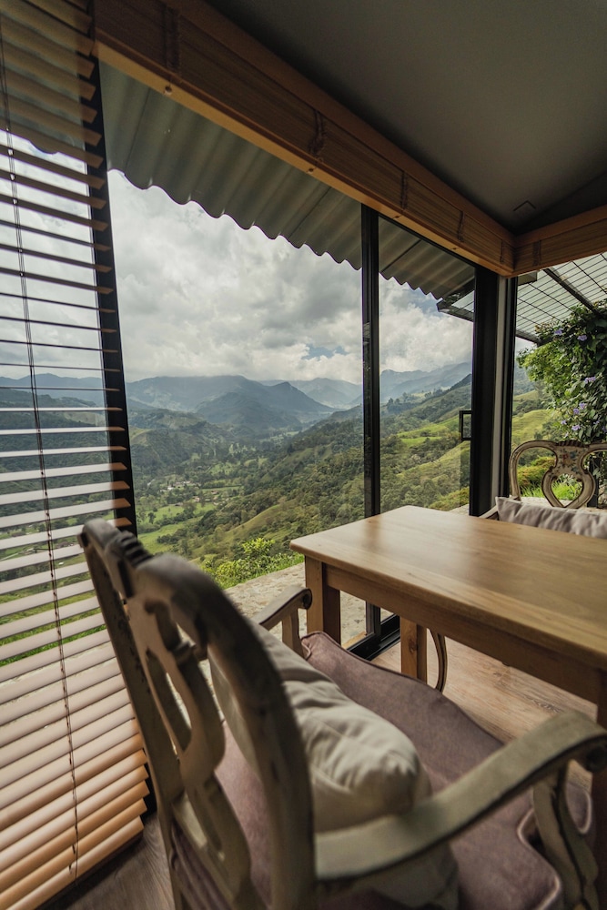 Deluxe Cabin, Mountain View photo 2