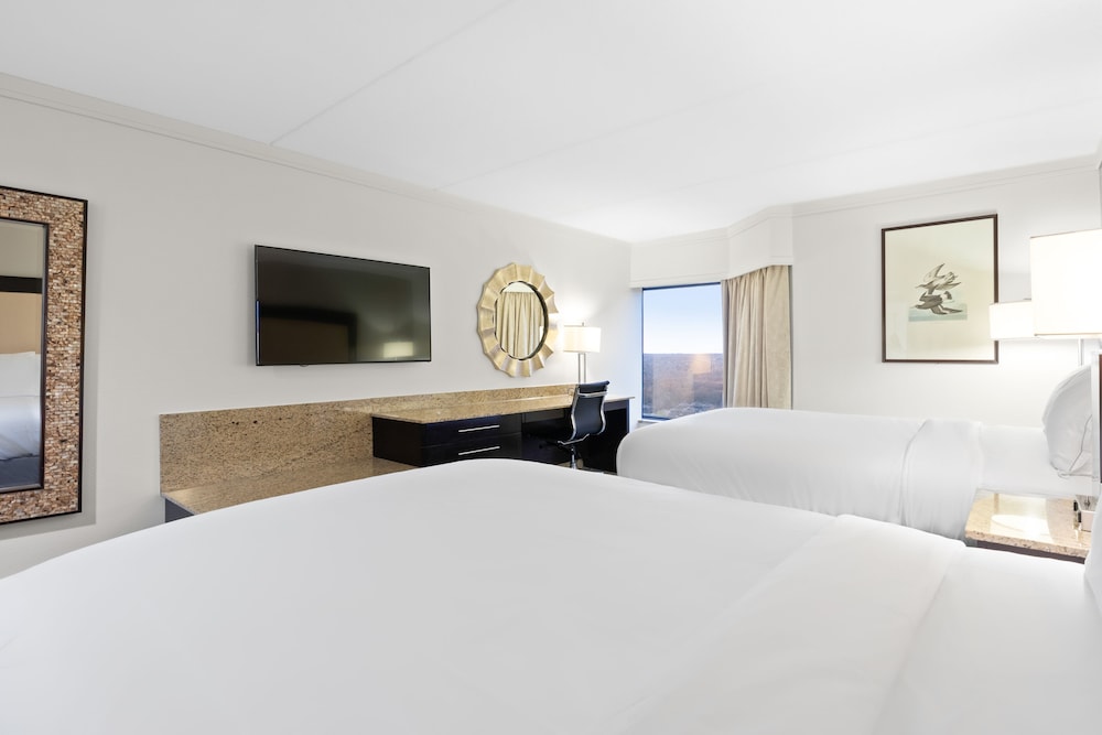 Deluxe Room, 2 Queen Beds - Photo 2