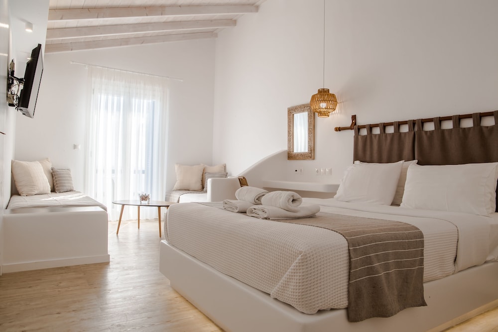 Superior Studio Suite, Sea View photo 1