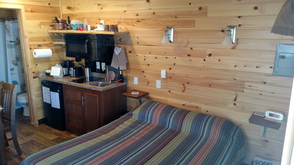 Deluxe Cabin, Multiple Beds, Non Smoking, Beach View photo 3