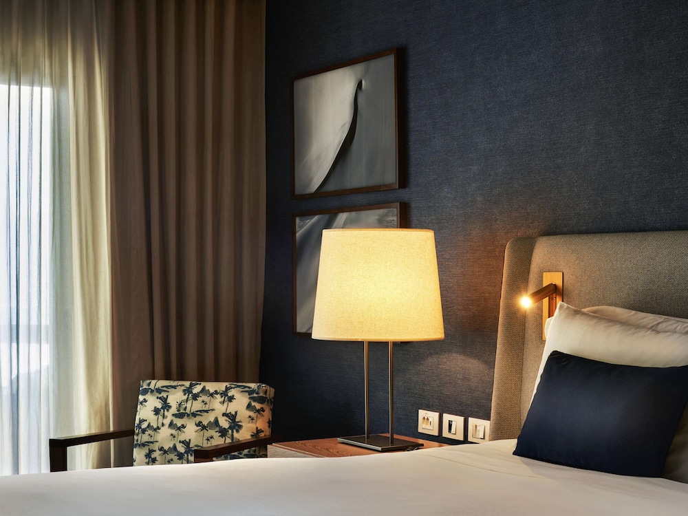 Fairmont Gold, Room, 2 Twin Beds, Club Lounge Access, City View