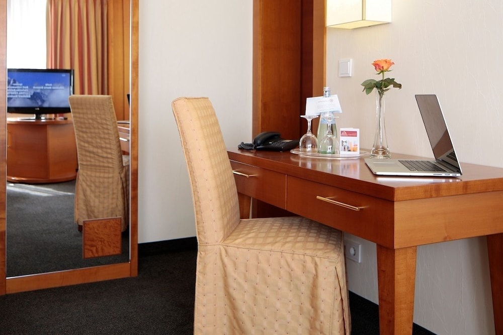 Deluxe Single Room, 1 Twin Bed, Non Smoking, Private Bathroom photo 2