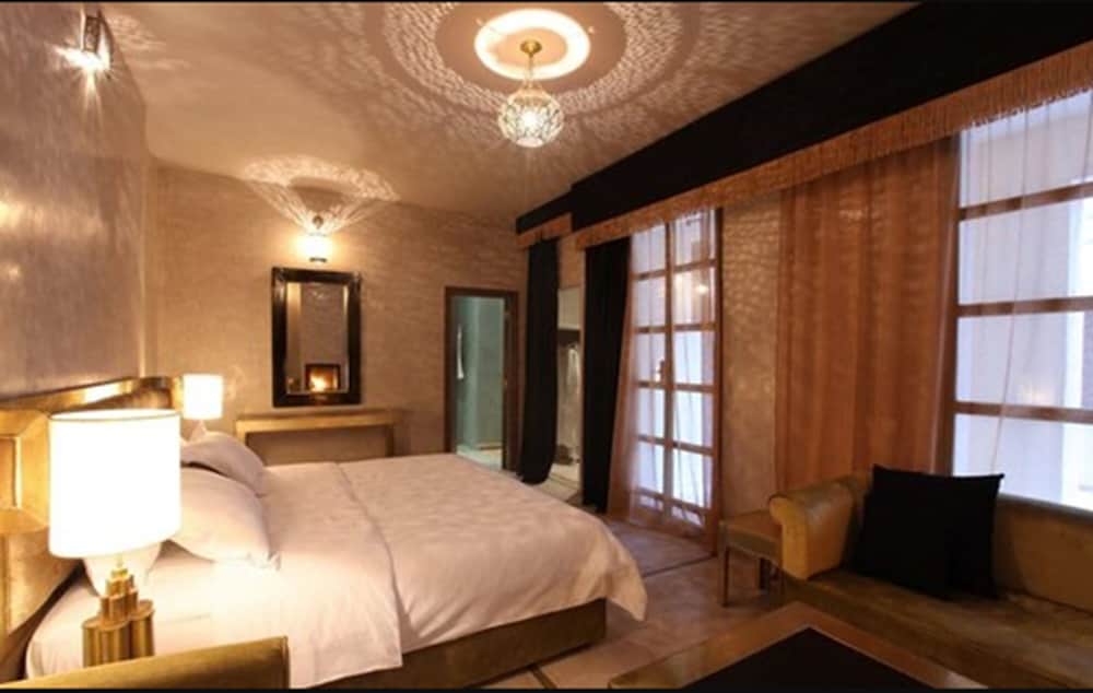 Double Room (Ottomane)