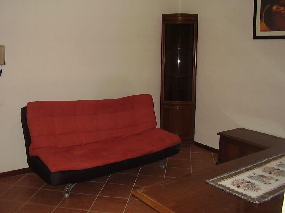 Basic Triple Room