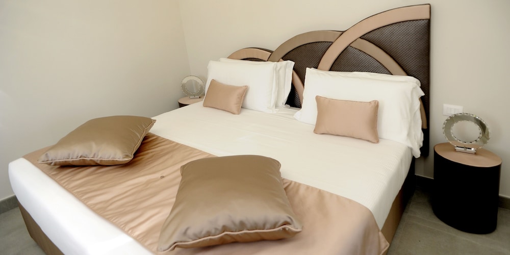 Double Room, Garden View (Violetta)
