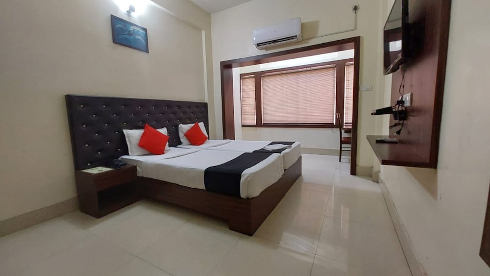 Superior Double Room, City View