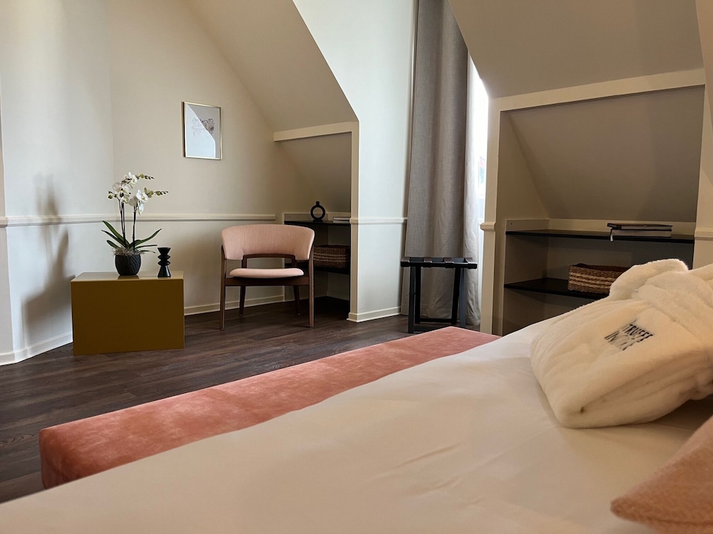 Executive Room photo 1