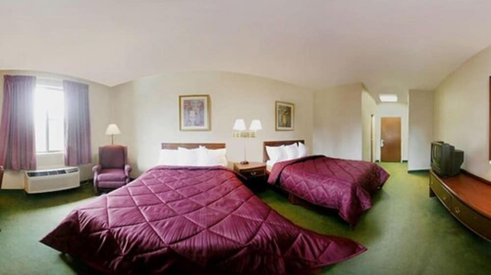 Room, 2 Double Beds - Photo 2