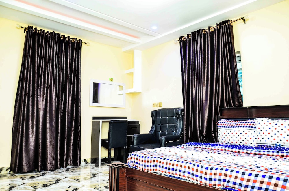 Luxury Double Room Single Use, Hill View