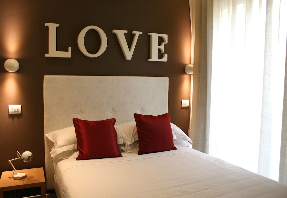 Economy Double Room Single Use, 1 Double Bed - Photo 1