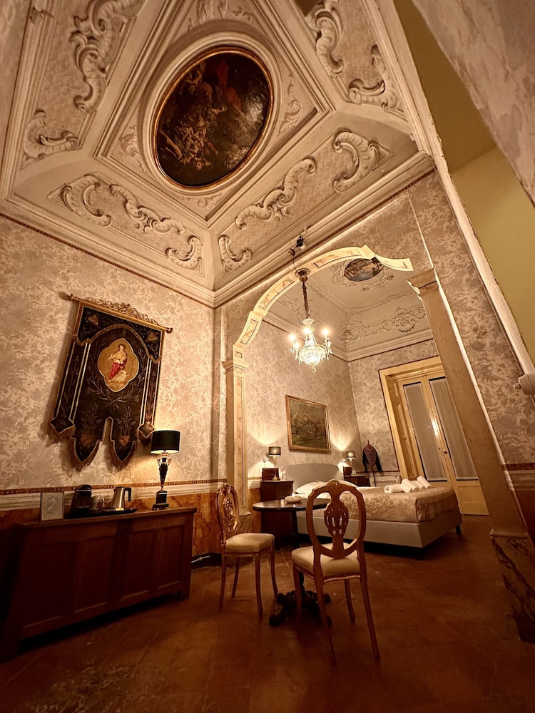 Royal Studio Suite, 1 Bedroom